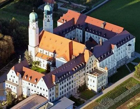 Gaestehaus Schweiklberg Hotel